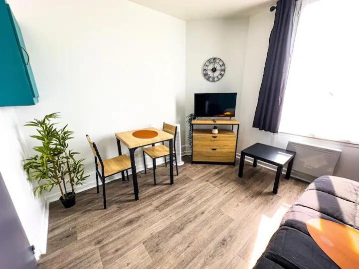 Appartement Cerf1-Centre Ville Meaux-Gare-Disney Luaran gambar